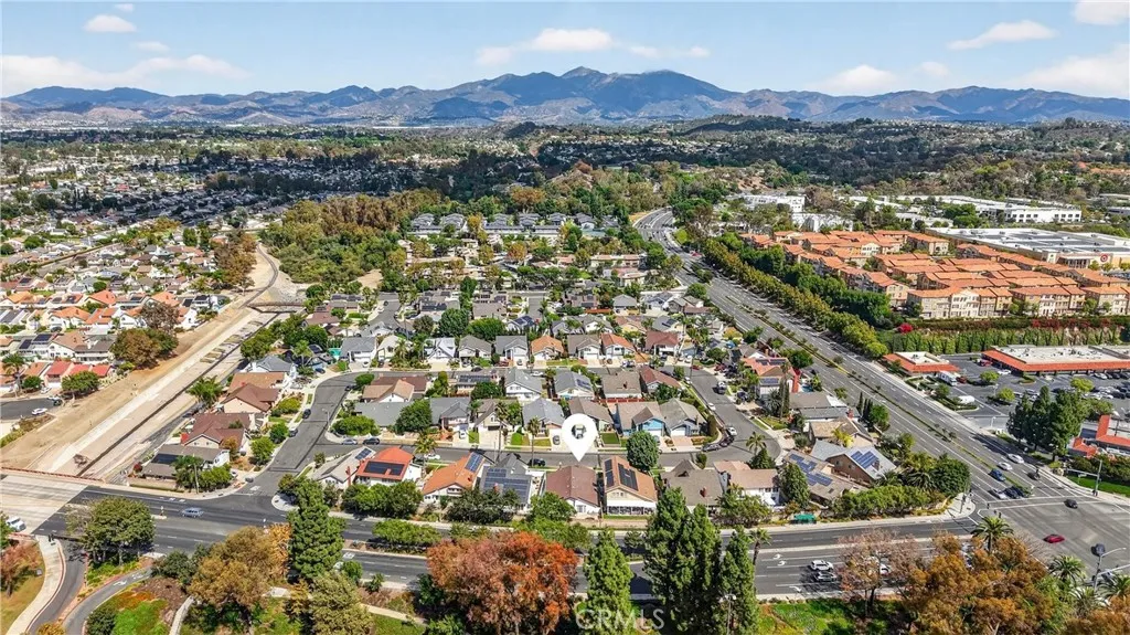 25482 Coral Wood Street, Lake Forest, California 92630 home-pic-32