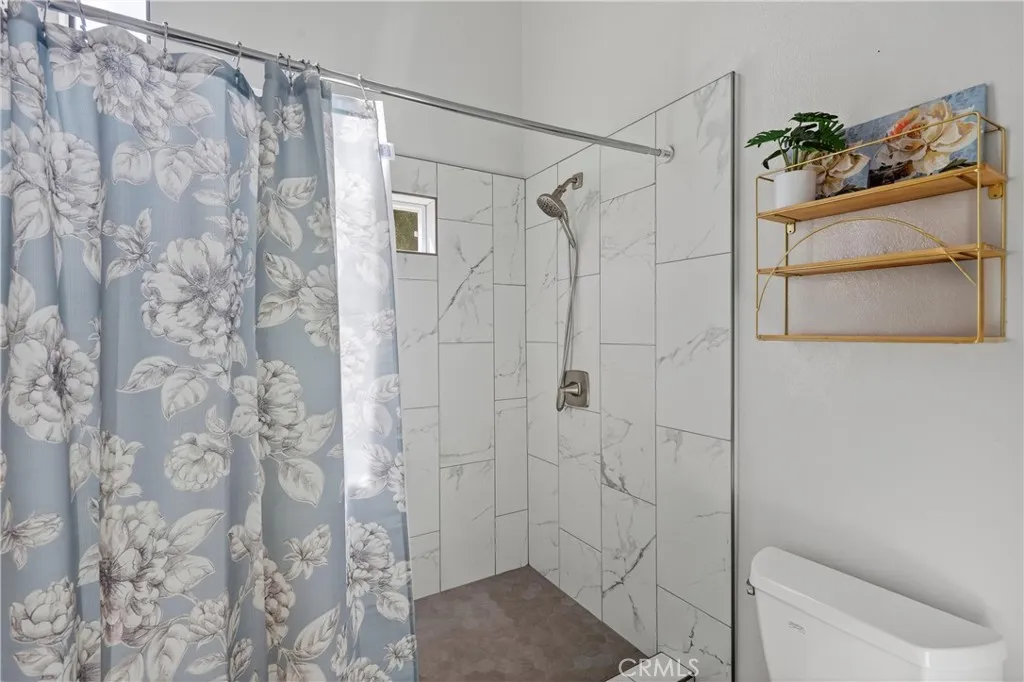 25482 Coral Wood Street, Lake Forest, California 92630 home-pic-16