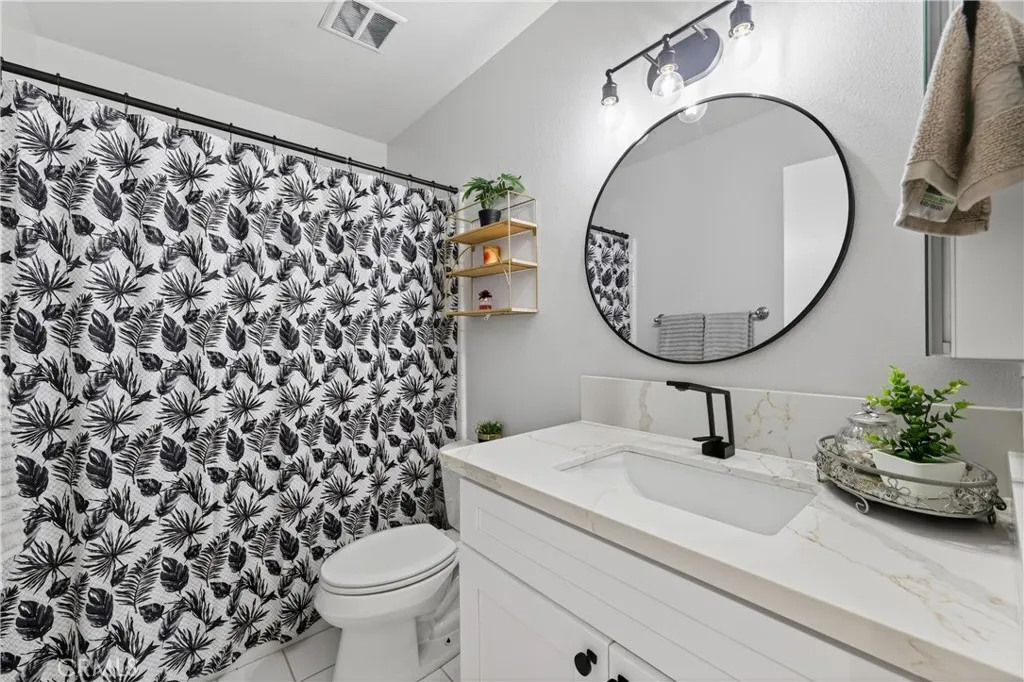 25482 Coral Wood Street, Lake Forest, California 92630 home-pic-18