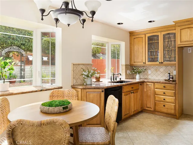 Kitchen with breakfast nook