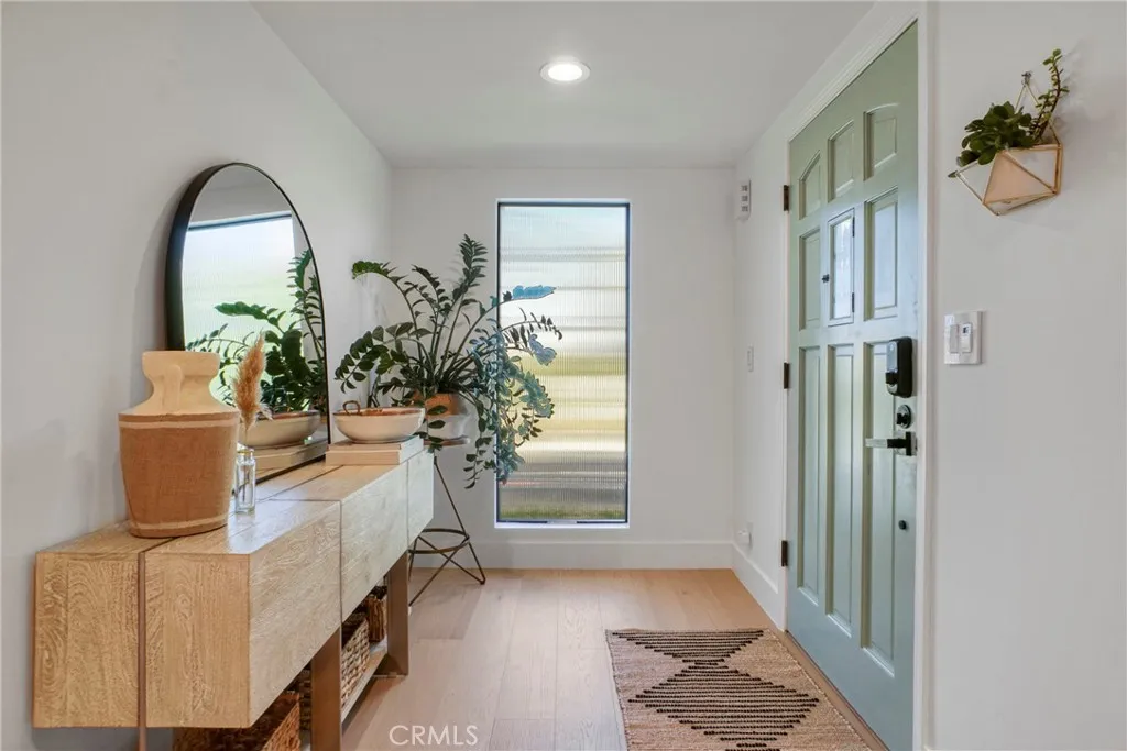 gallery-image 4