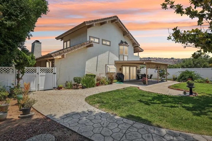 2807 Carlton Way, Fallbrook, California 92028