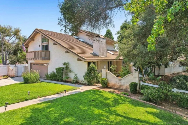 2807 Carlton Way, Fallbrook, California 92028