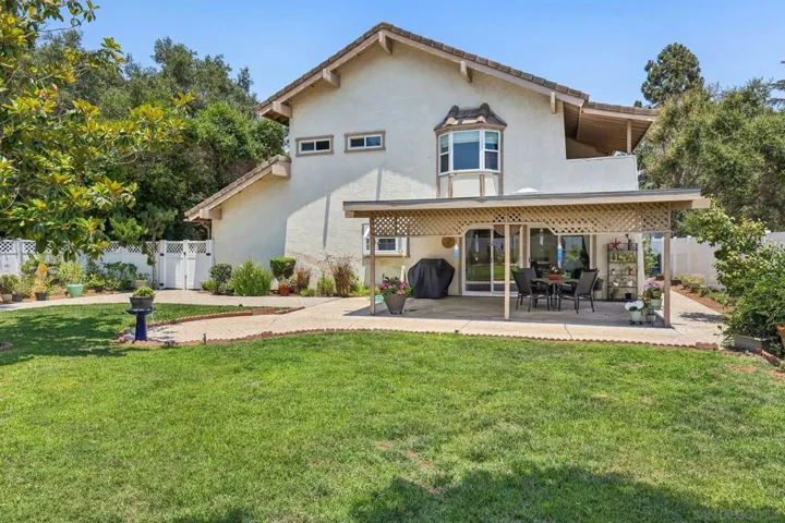 2807 Carlton Way, Fallbrook, California 92028