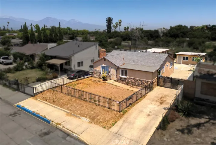 622 S Hamilton Boulevard, Pomona, California 91766