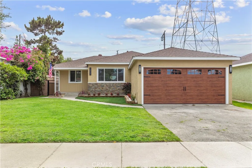 6458 Nixon Street, Lakewood, California 90713, 3 Bedrooms Bedrooms, ,2 BathroomsBathrooms,Residential,For Sale,Nixon,IG25159976