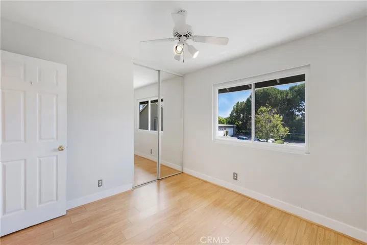 Middle bedroom