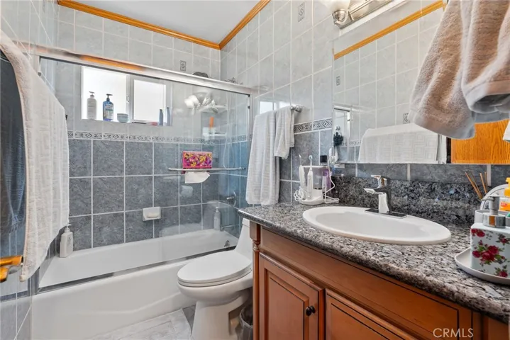 1876 Oregon Avenue, Long Beach, California 90806