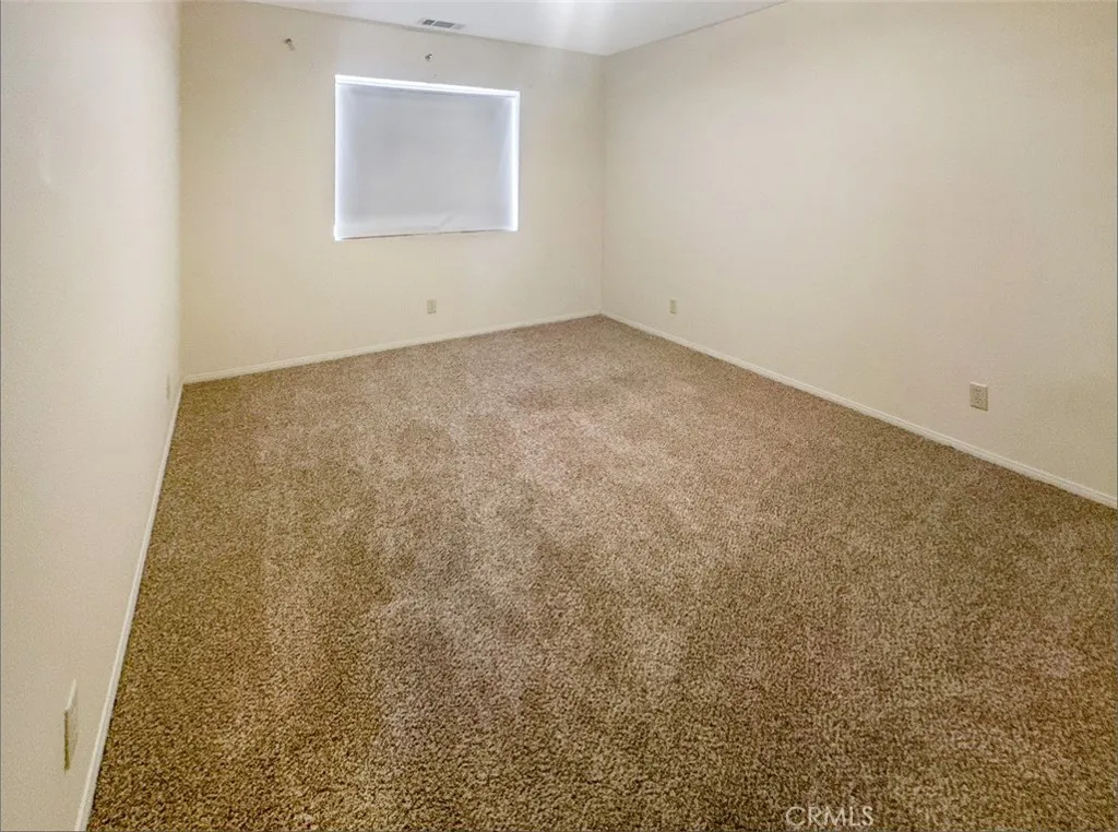 14805 Greenbriar Drive, Helendale, California 92342 home-pic-5