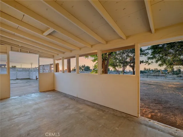 9474 Malpaso Road, Phelan, California 92371