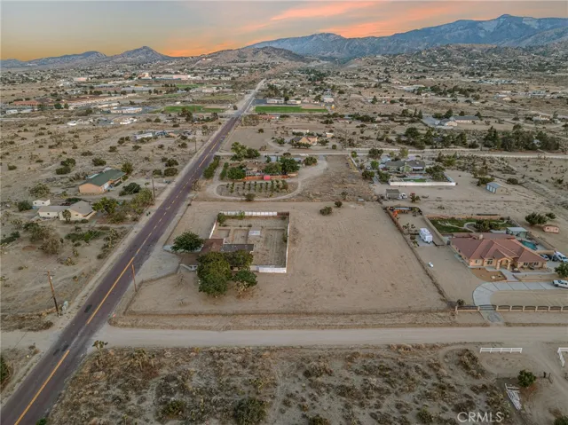 9474 Malpaso Road, Phelan, California 92371