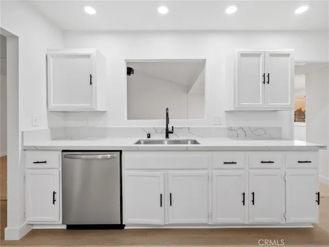 9474 Malpaso Road, Phelan, California 92371