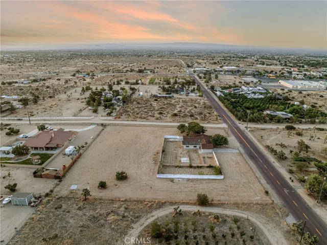 9474 Malpaso Road, Phelan, California 92371