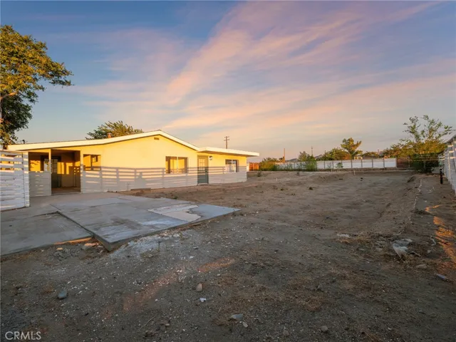 9474 Malpaso Road, Phelan, California 92371