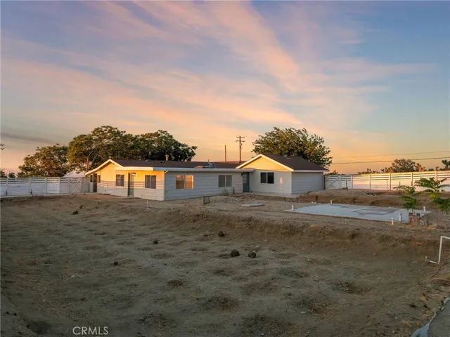 9474 Malpaso Road, Phelan, California 92371