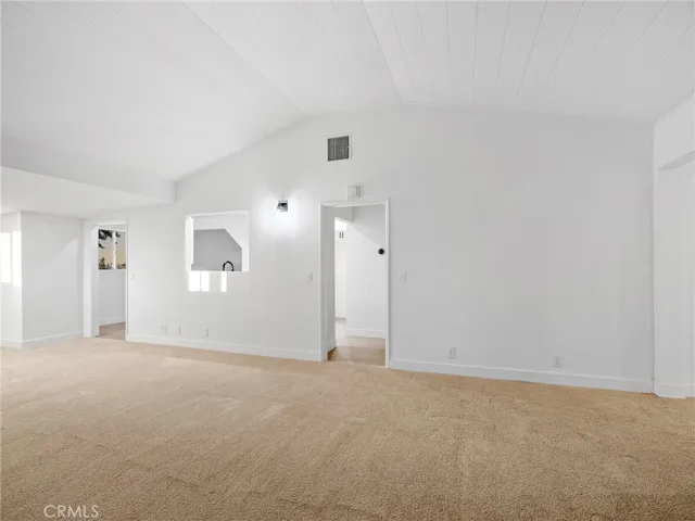9474 Malpaso Road, Phelan, California 92371