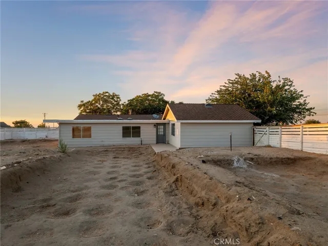 9474 Malpaso Road, Phelan, California 92371