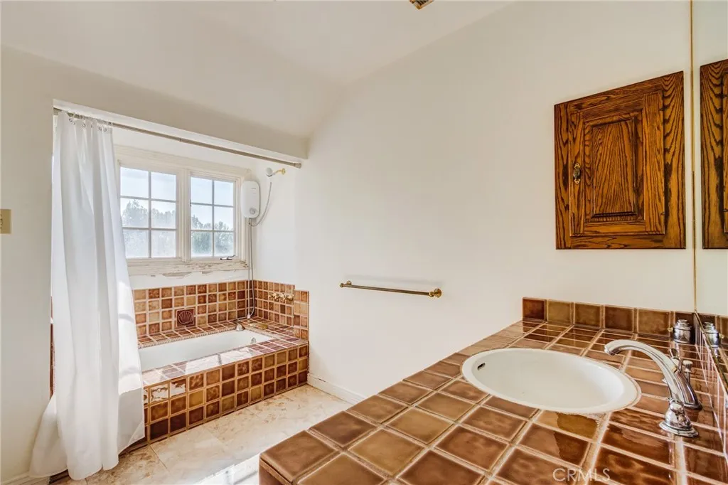 2945 Steeplechase Lane, Diamond Bar, California 91765 home-pic-47