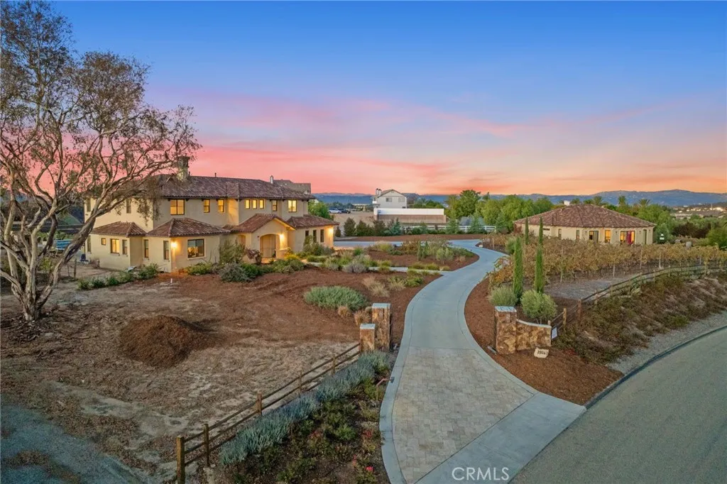 39547 Calle Cabernet, Temecula, California 92591 home-pic-4