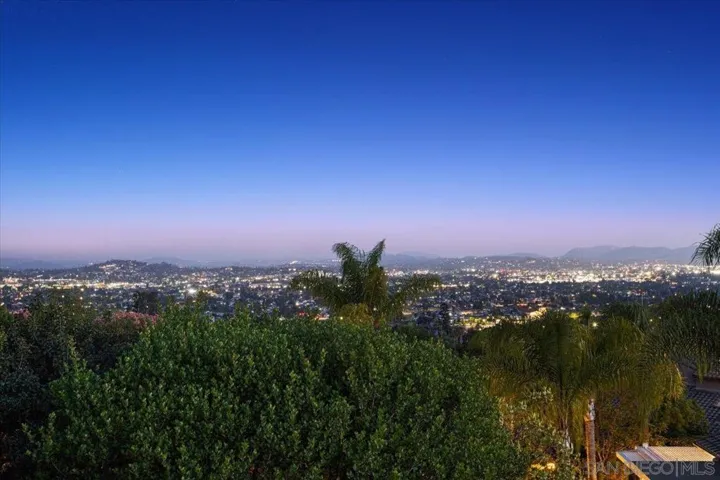 1652 Daybreak Pl, Escondido, California 92027