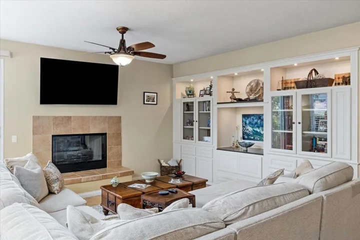 1652 Daybreak Pl, Escondido, California 92027
