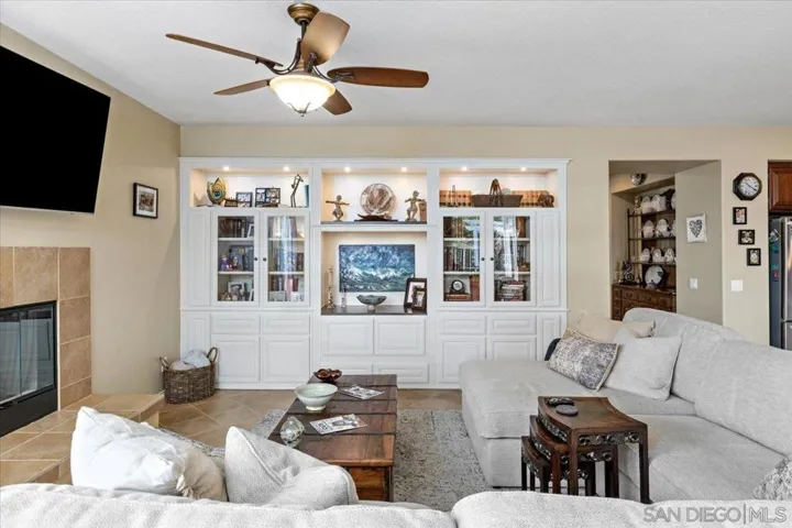 1652 Daybreak Pl, Escondido, California 92027