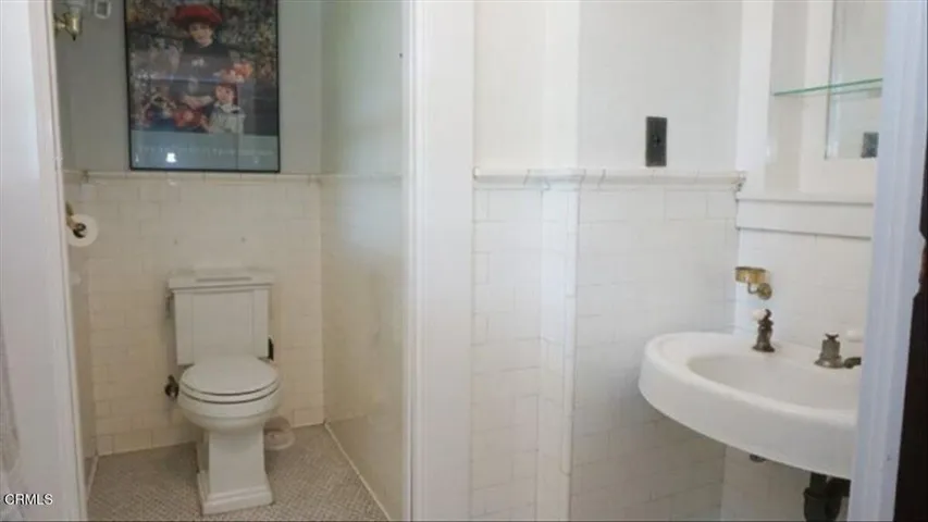 Upstairs Hallway Bathroom 3