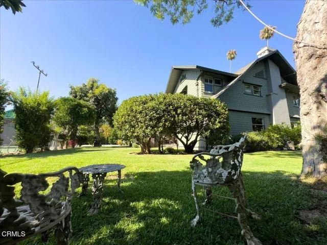 Spacious Side & Back Yard