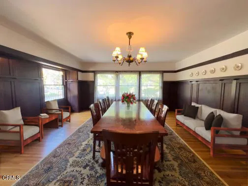 VR Staged Dining Room