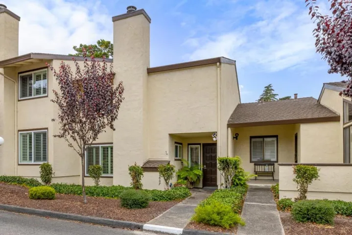 1007 Brentwood Court, Pacific Grove, California 93950