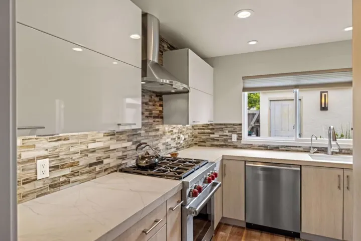 1007 Brentwood Court, Pacific Grove, California 93950