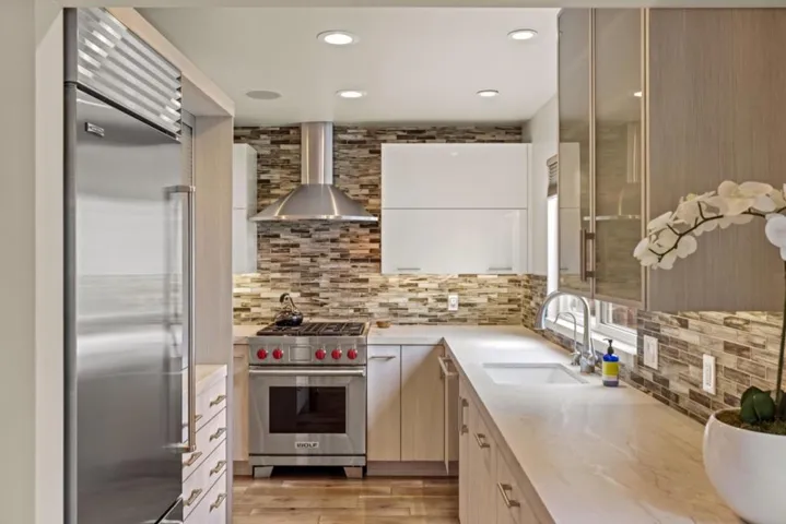 1007 Brentwood Court, Pacific Grove, California 93950