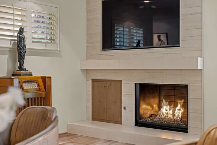 1007 Brentwood Court, Pacific Grove, California 93950