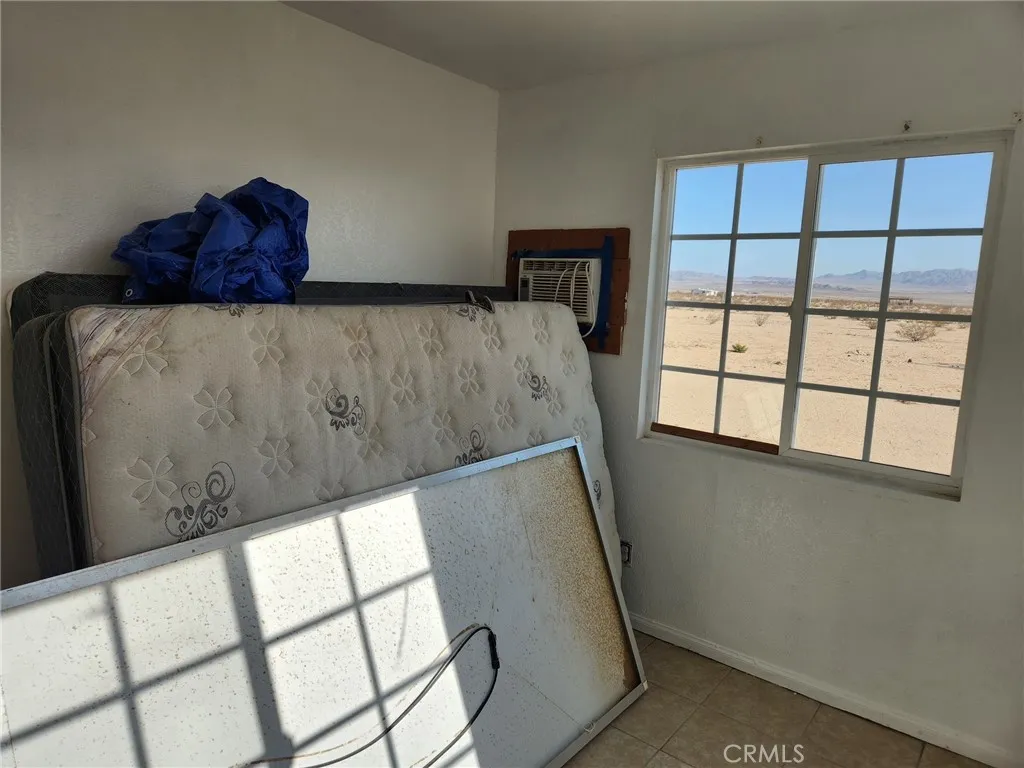 6328 Cactus Jack Avenue, 29 Palms, California 92277 home-pic-18