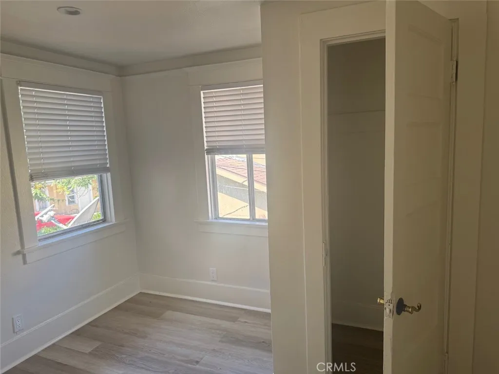 788 E 40th Place, Los Angeles, California 90011 home-pic-23