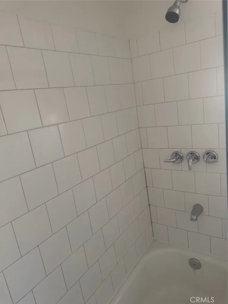 788 E 40th Place, Los Angeles, California 90011 home-pic-20