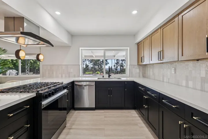 6020 College Ave, San Diego, California 92120