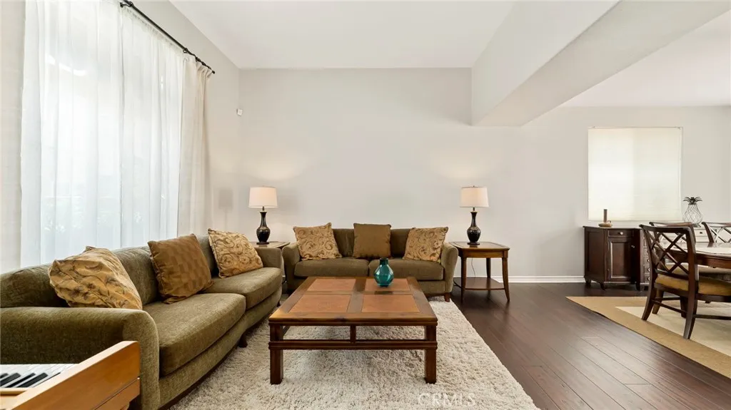 gallery-image 3