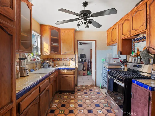 9961 Haddon Avenue, Arleta, California 91331