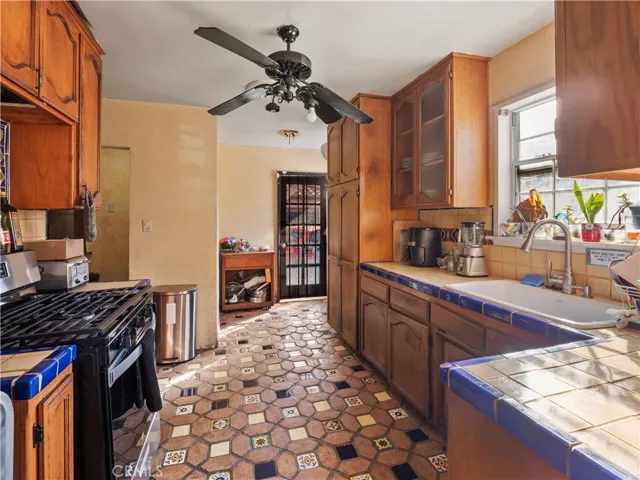 9961 Haddon Avenue, Arleta, California 91331