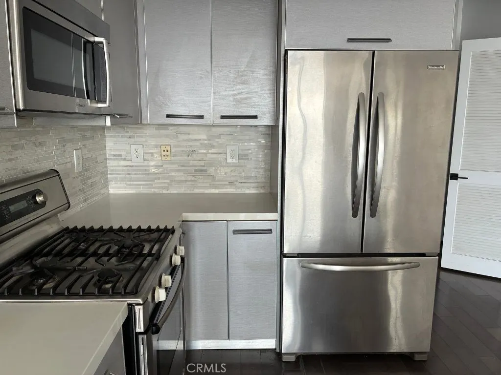 1817 Prosser Avenue 503, Los Angeles, California 90025 home-pic-11