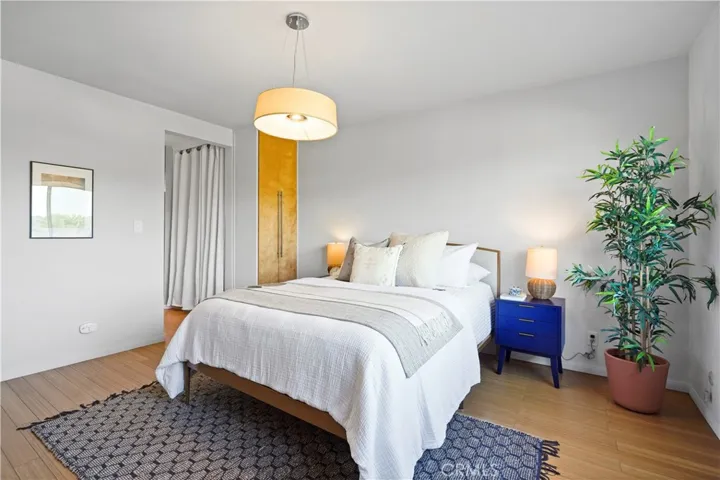 4343 Finley Avenue 36, Los Angeles, California 90027