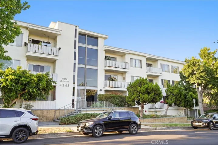 4343 Finley Avenue 36, Los Angeles, California 90027