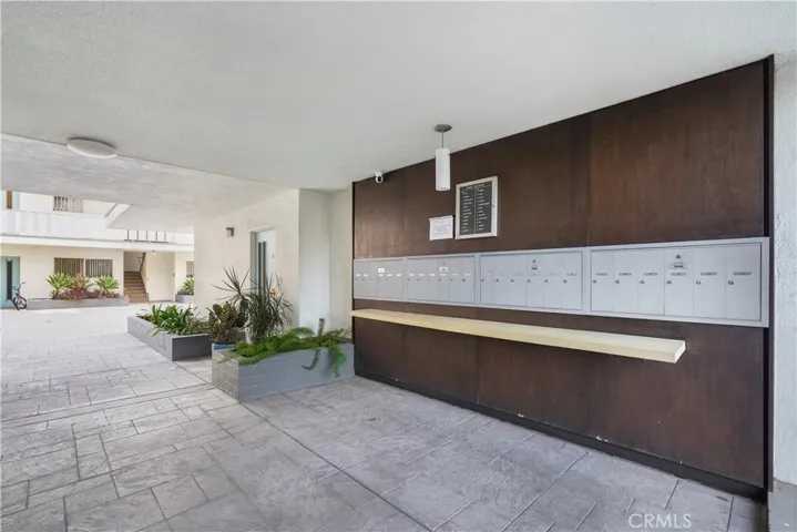 4343 Finley Avenue 36, Los Angeles, California 90027
