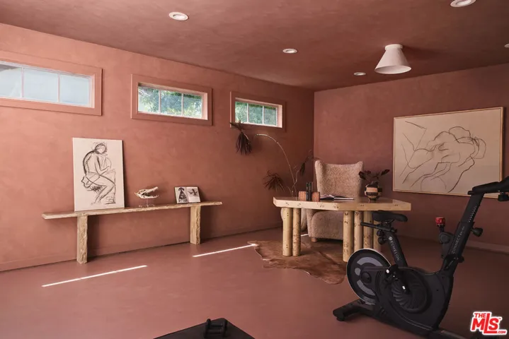 4140 Elmer Avenue, North Hollywood, California 91602