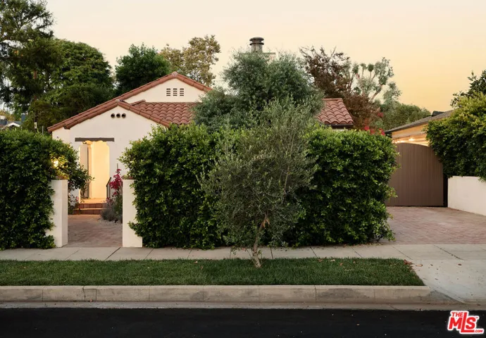 4140 Elmer Avenue, North Hollywood, California 91602