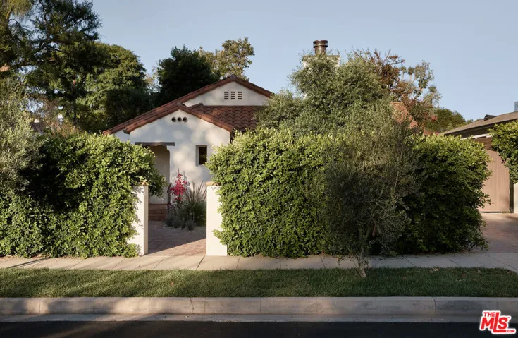 4140 Elmer Avenue, North Hollywood, California 91602