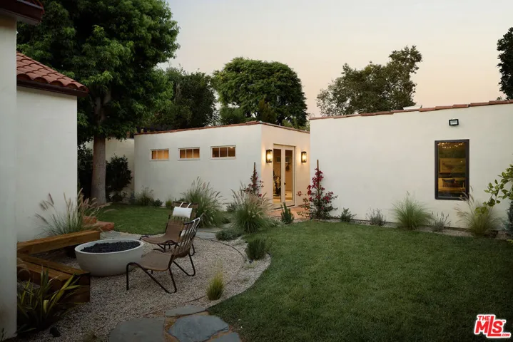 4140 Elmer Avenue, North Hollywood, California 91602