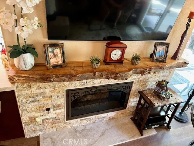 Custom live edge mantle