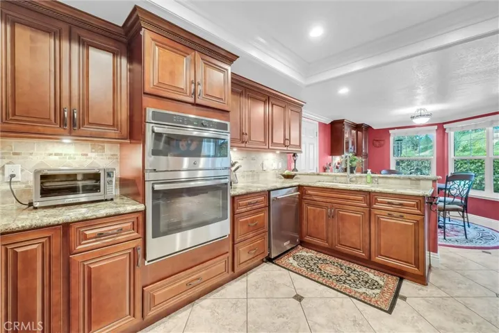 6136 E Morningview Drive 31, Anaheim Hills, California 92807
